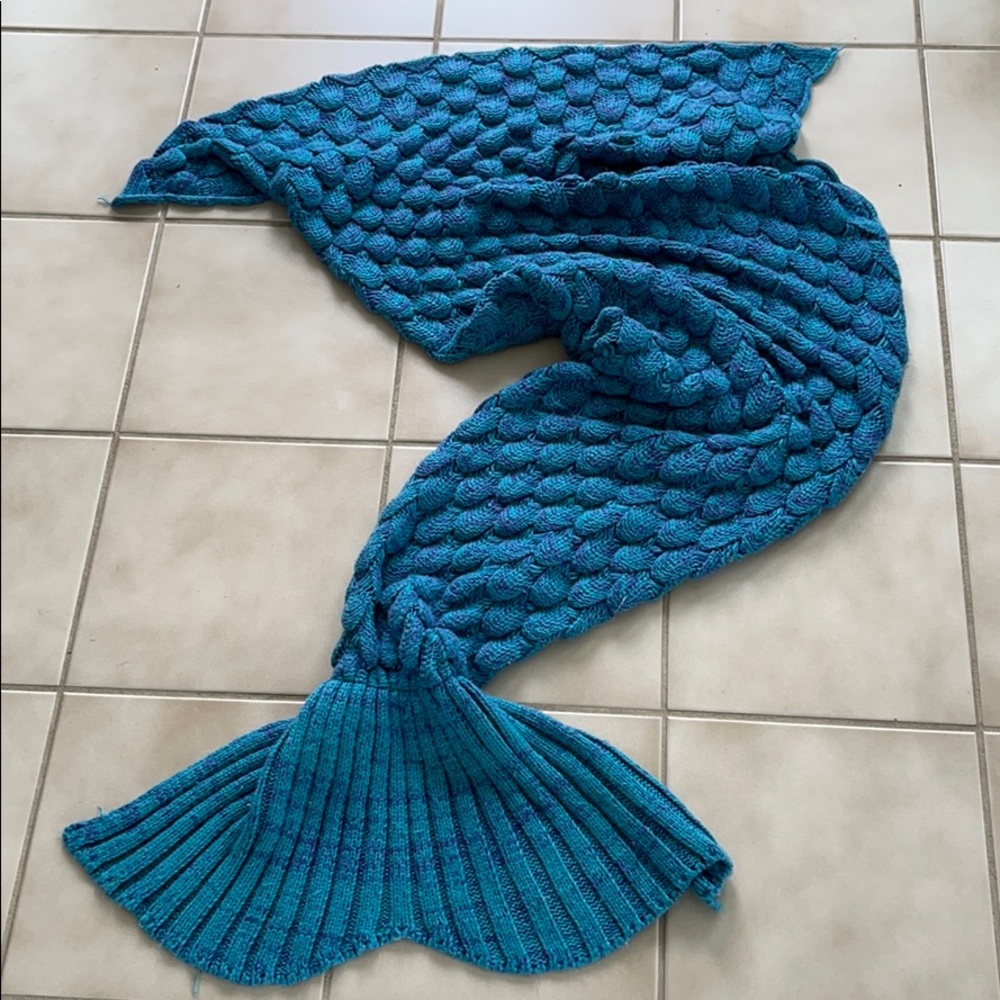 Mermaid tail blanket